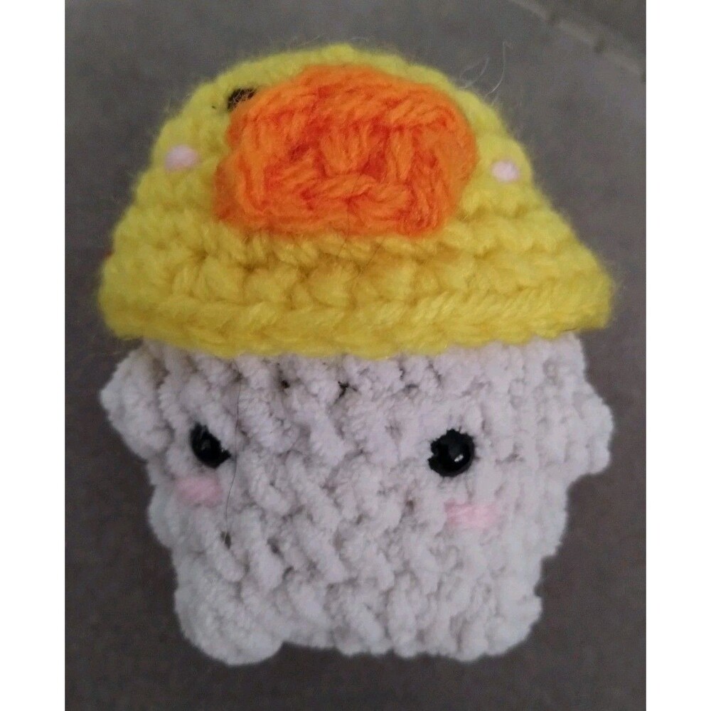 Handmade Crochet Character W/Hat 2"